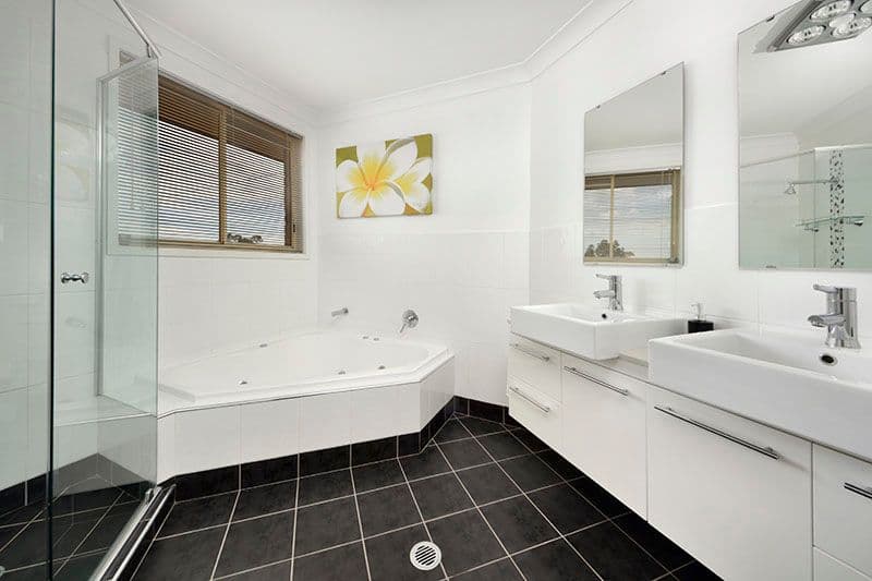 8 Moonah Road, ALFORDS POINT NSW 2234, Alfords Point - Thumbnail 7