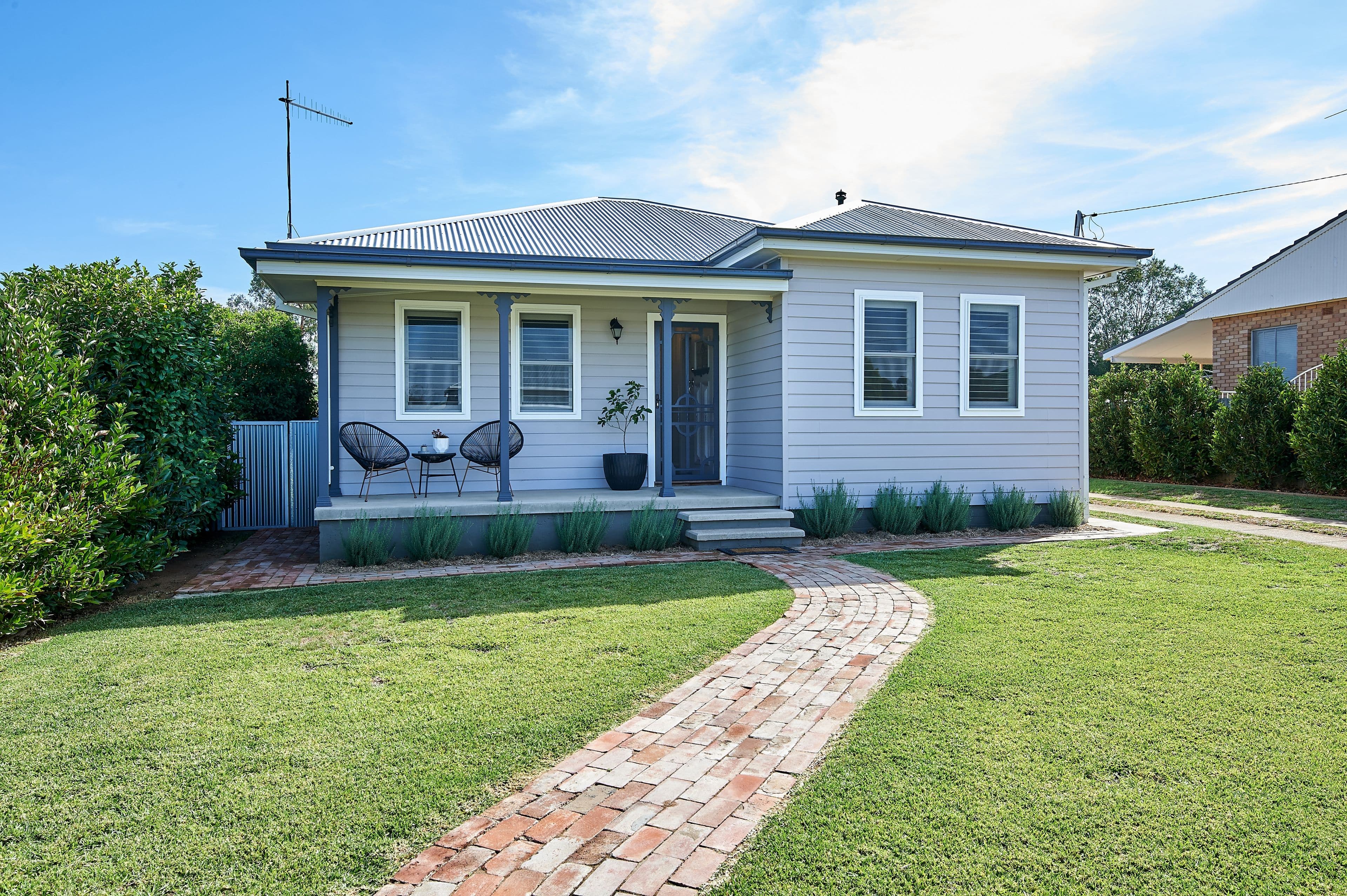 2 Cross Street, Junee - Image 1