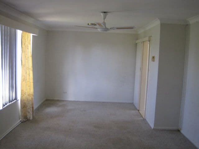 4 Spring Street, YOUNG NSW 2594, Young - Thumbnail 3