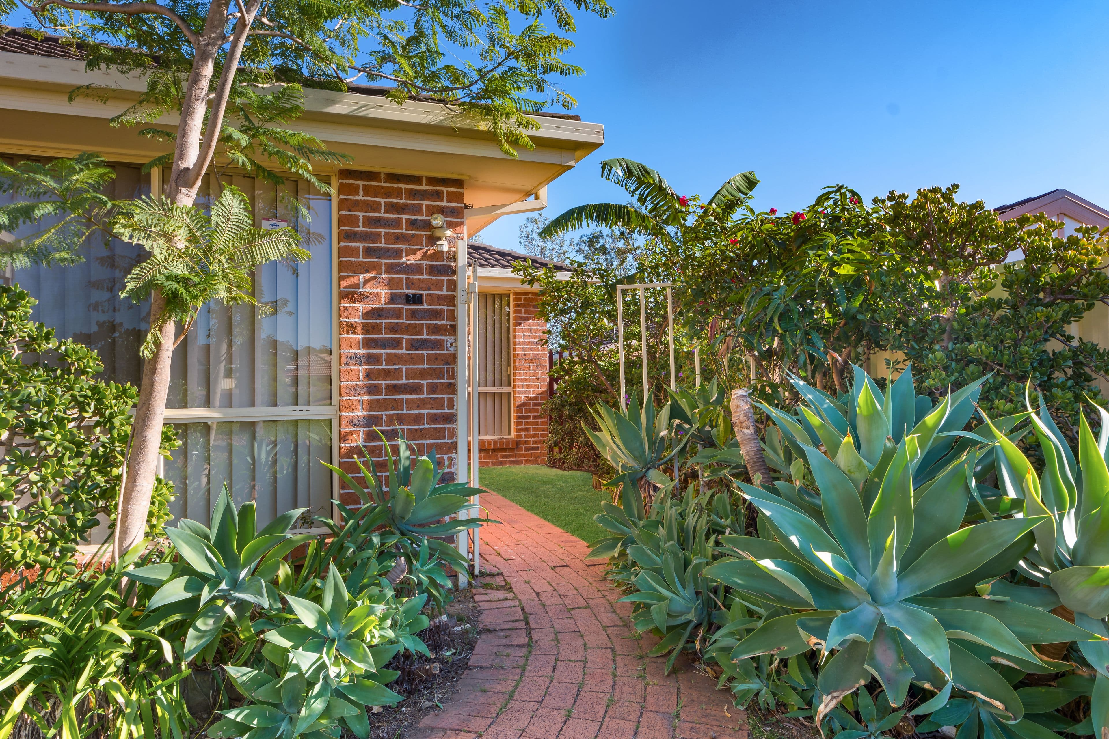52 Mclaren Place, Ingleburn - Thumbnail 2