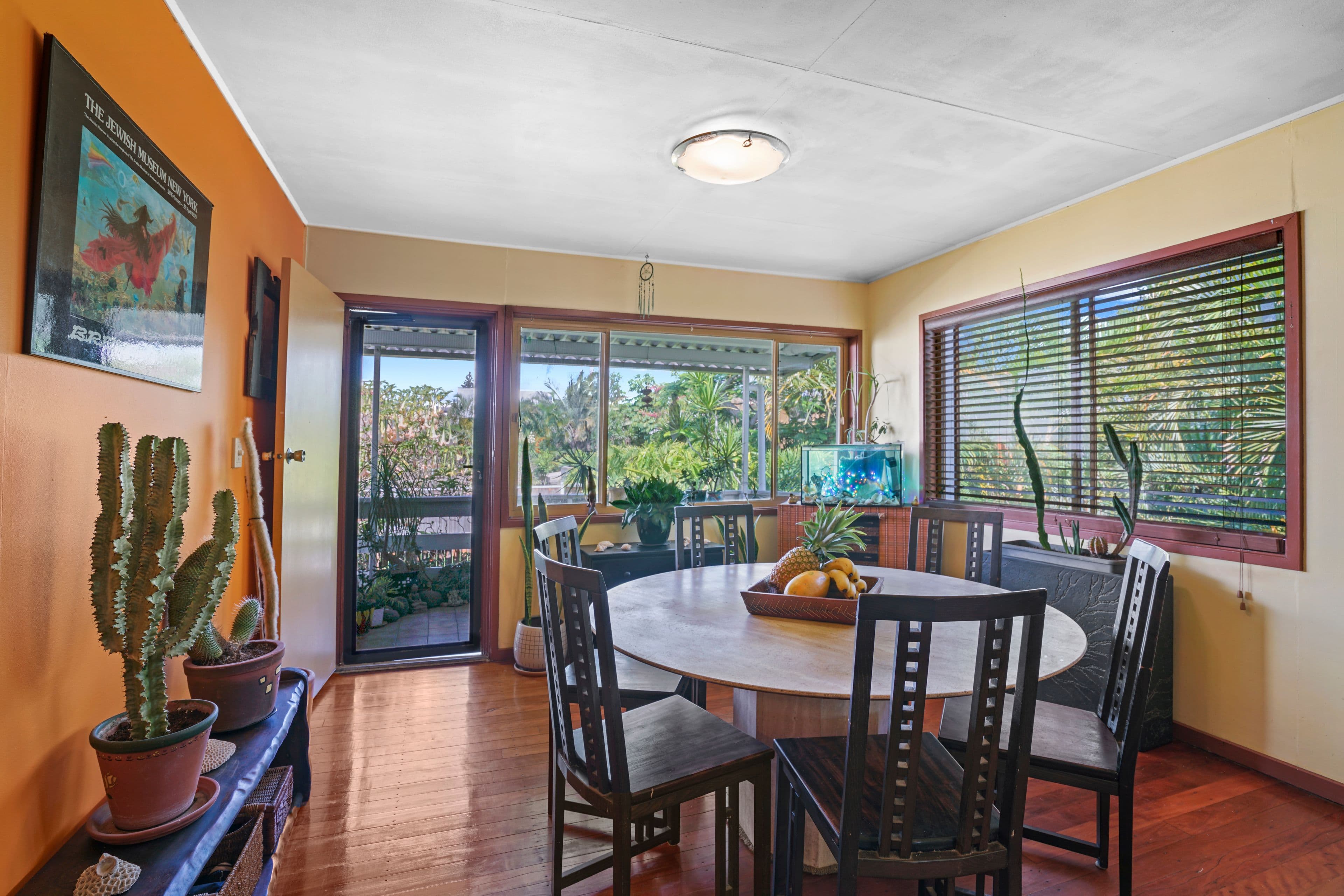 42 Tamborine Street, Mermaid Beach QLD 4218, Mermaid Beach - Thumbnail 2