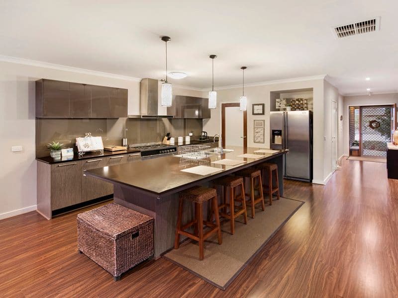 49 Saltbush Crescent, Brookfield VIC 3338, Brookfield - Thumbnail 2