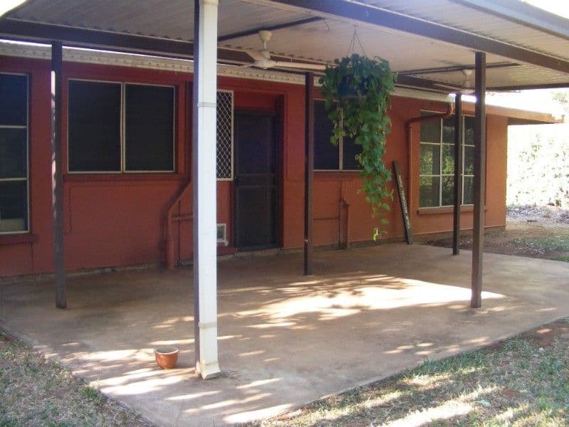 16 Dowling Street, KATHERINE NT 0850, Katherine South - Thumbnail 2