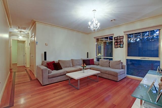 23 Boldrewood Parade, RESERVOIR VIC 3073, Reservoir - Thumbnail 2