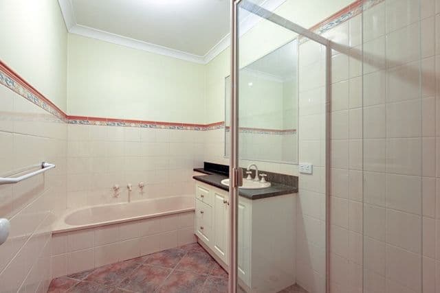 23 Boldrewood Parade, RESERVOIR VIC 3073, Reservoir - Thumbnail 8