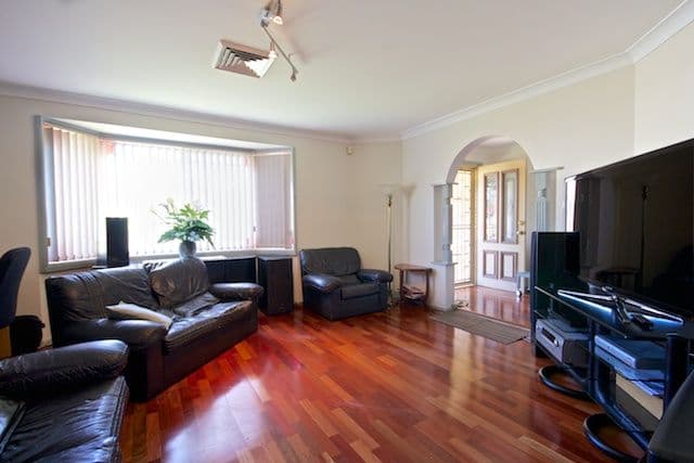 12 Sophie Place, CECIL HILLS NSW 2171, Cecil Hills - Thumbnail 2