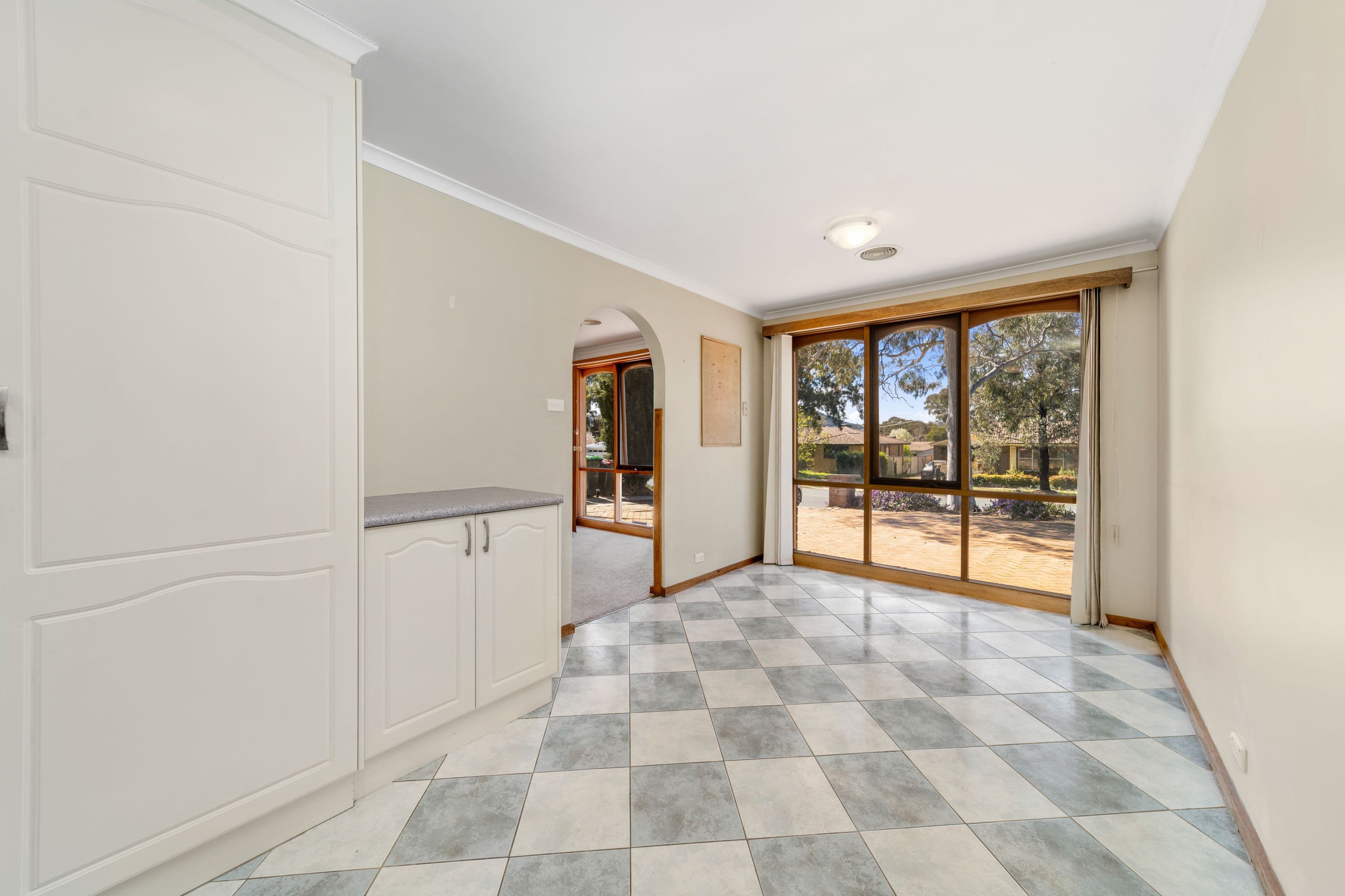 84 Boddington Crescent, Kambah ACT 2902, Kambah - Thumbnail 5
