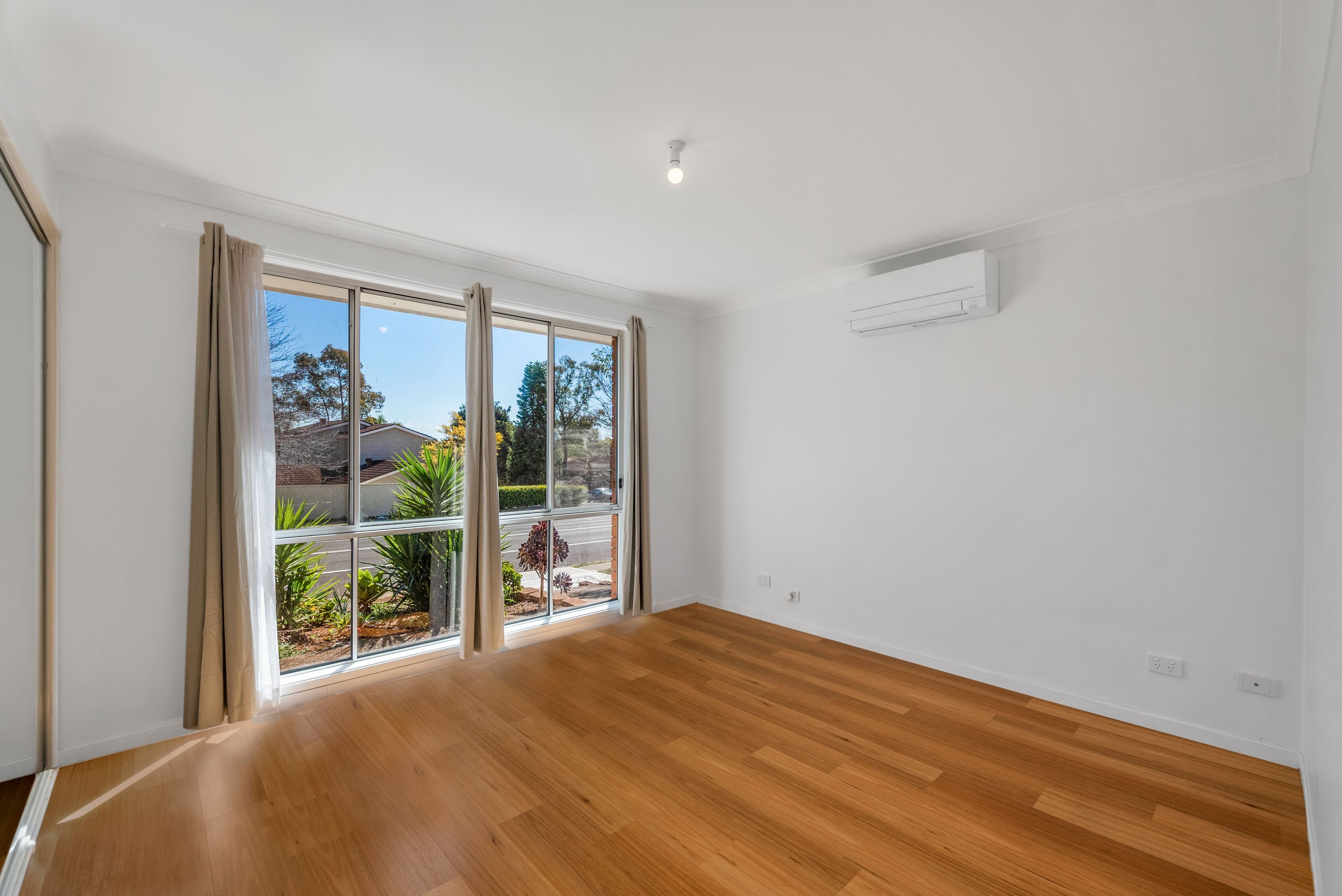 279 Welling Drive, Mount Annan NSW 2567, Mount Annan - Thumbnail 7