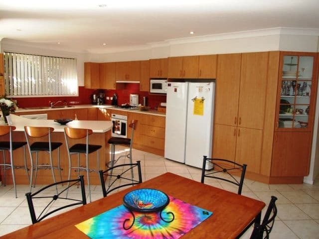 6 Kooralbyn Avenue, MOLLYMOOK BEACH NSW 2539, Mollymook Beach - Thumbnail 2