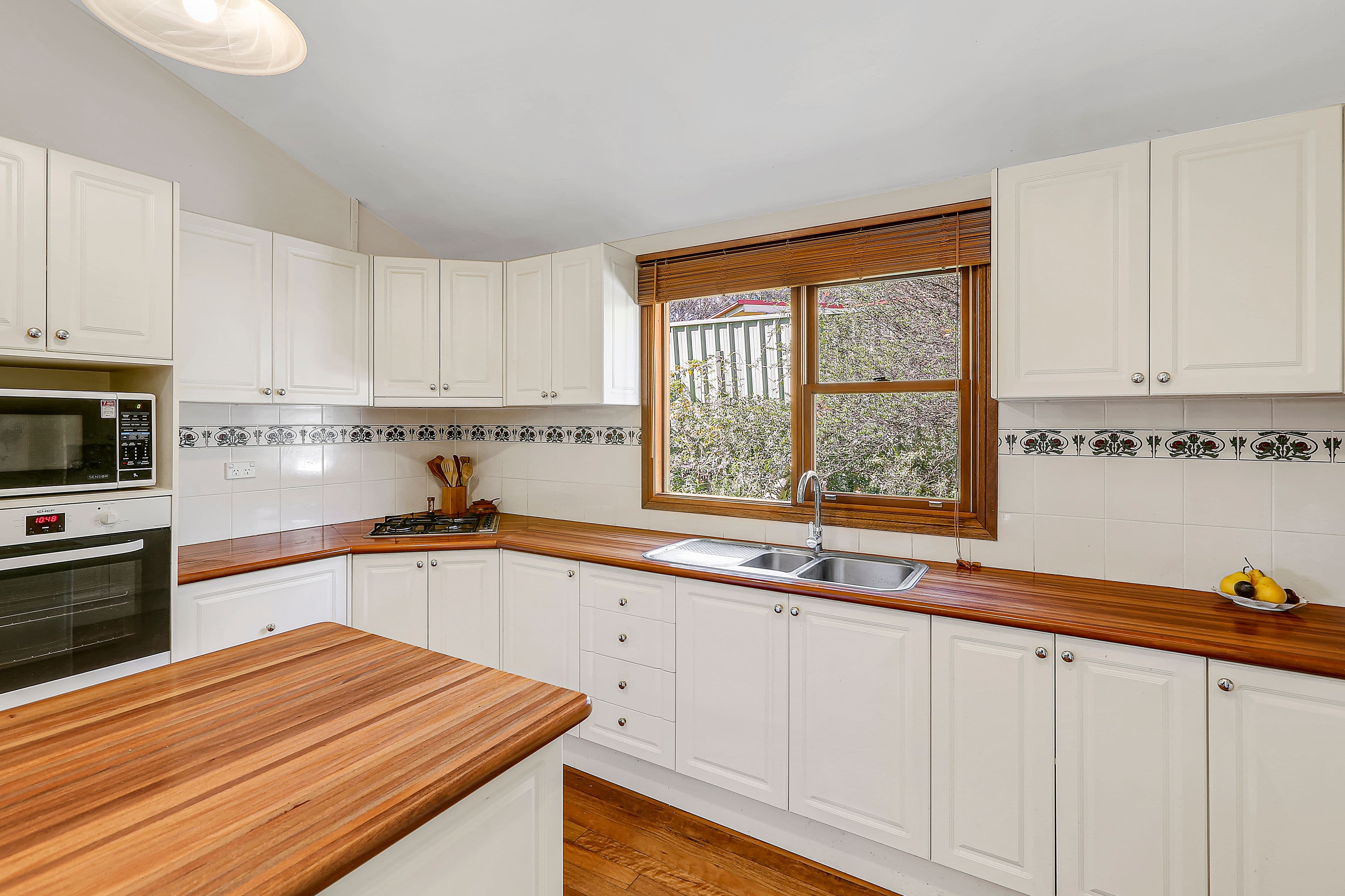 31 Mclaren Crescent, Blackheath NSW 2785, Blackheath - Thumbnail 3
