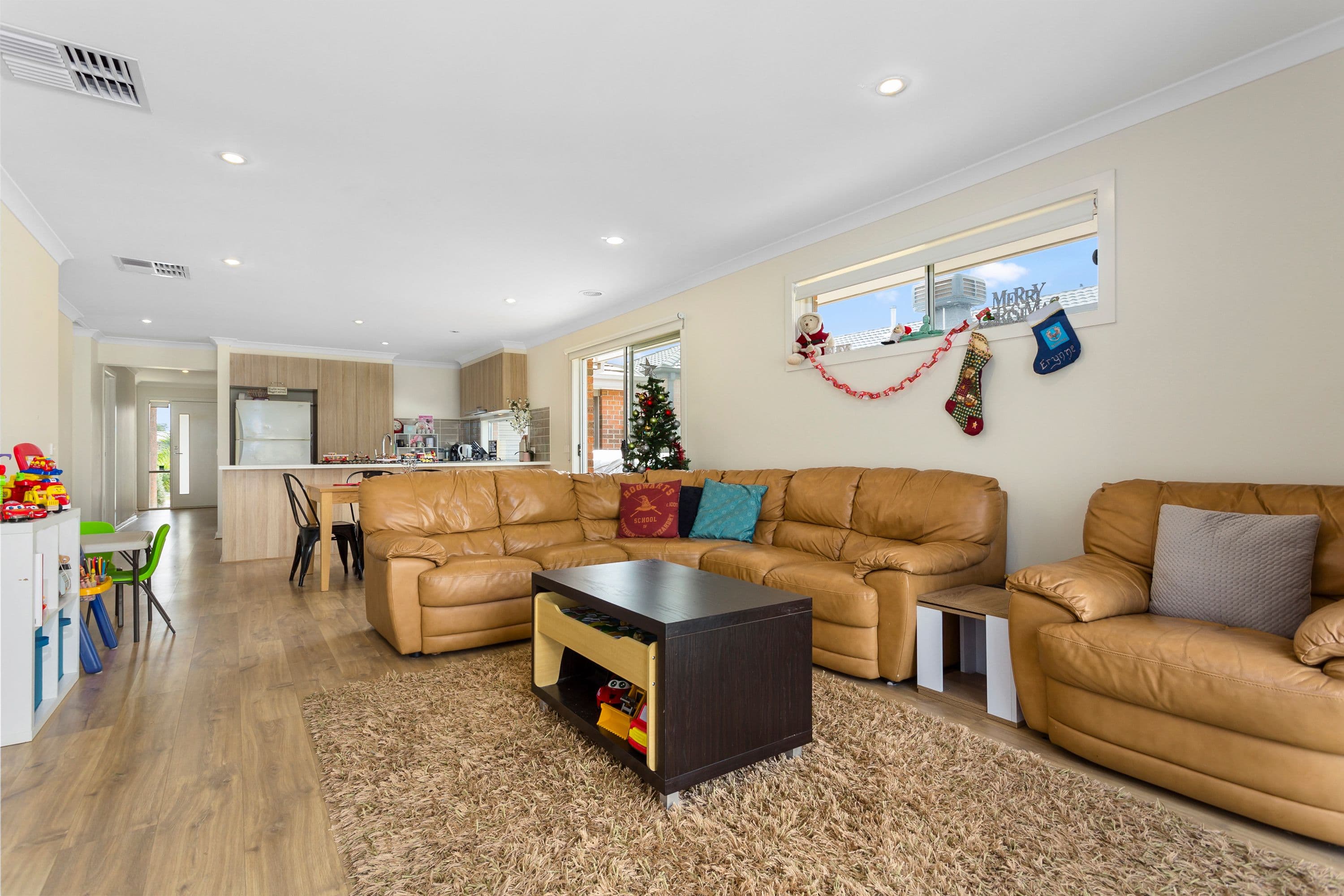 12 Willowtree Drive, Pakenham VIC 3810, Pakenham - Thumbnail 4