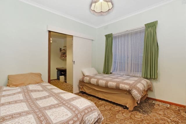 78 St Vigeons Road, RESERVOIR VIC 3073, Reservoir - Thumbnail 7