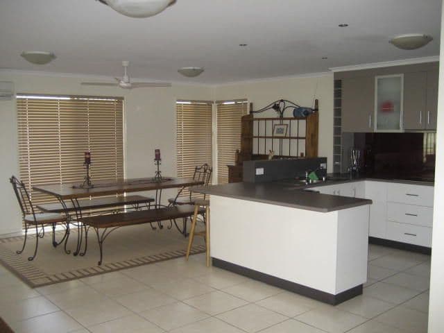 2 Pelican Drive, RANGEVILLE QLD 4350, Rangeville - Thumbnail 2