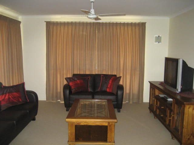 2 Pelican Drive, RANGEVILLE QLD 4350, Rangeville - Thumbnail 4