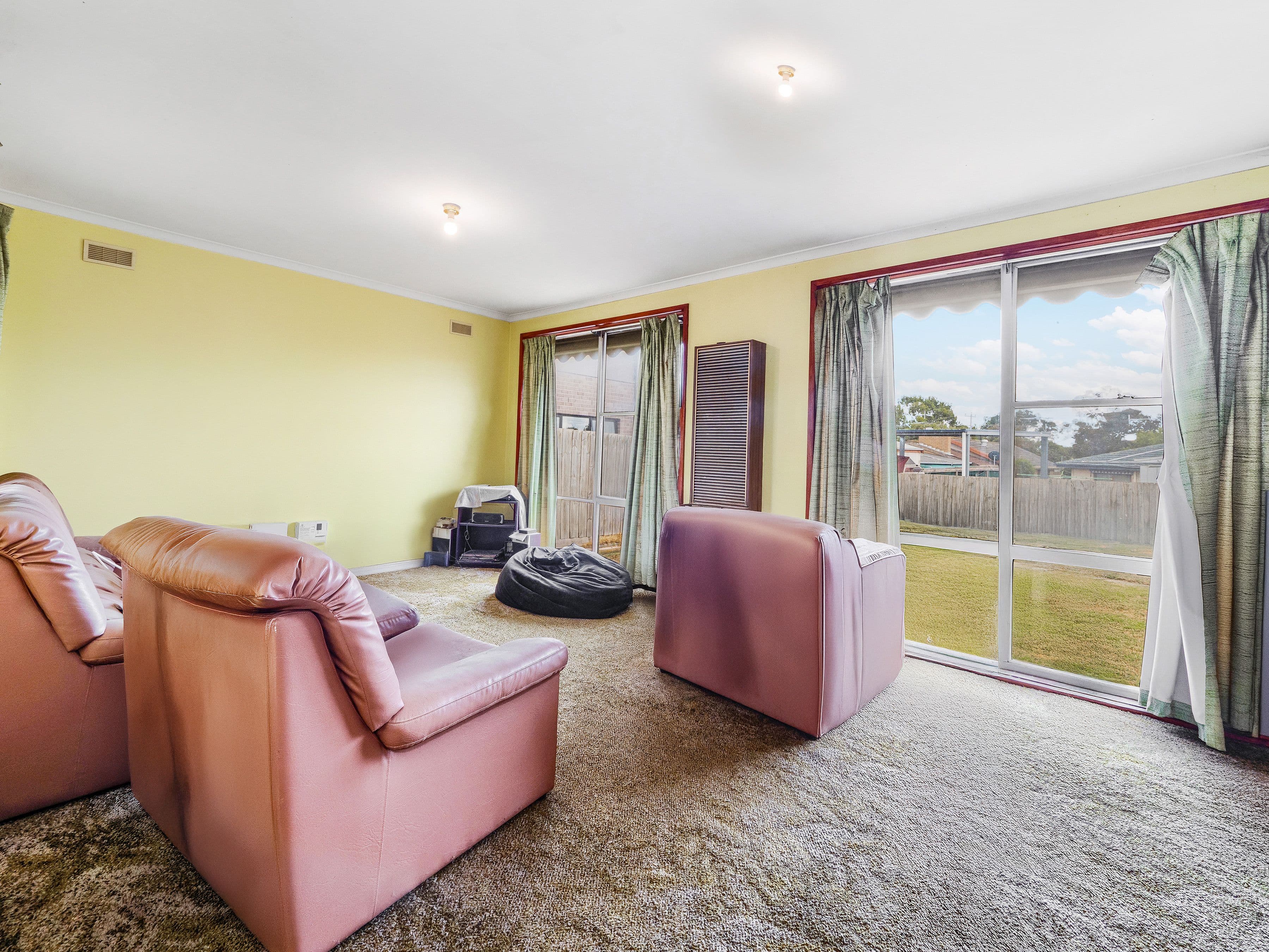 43 Sladen Street, Cranbourne VIC 3977, Cranbourne - Thumbnail 2