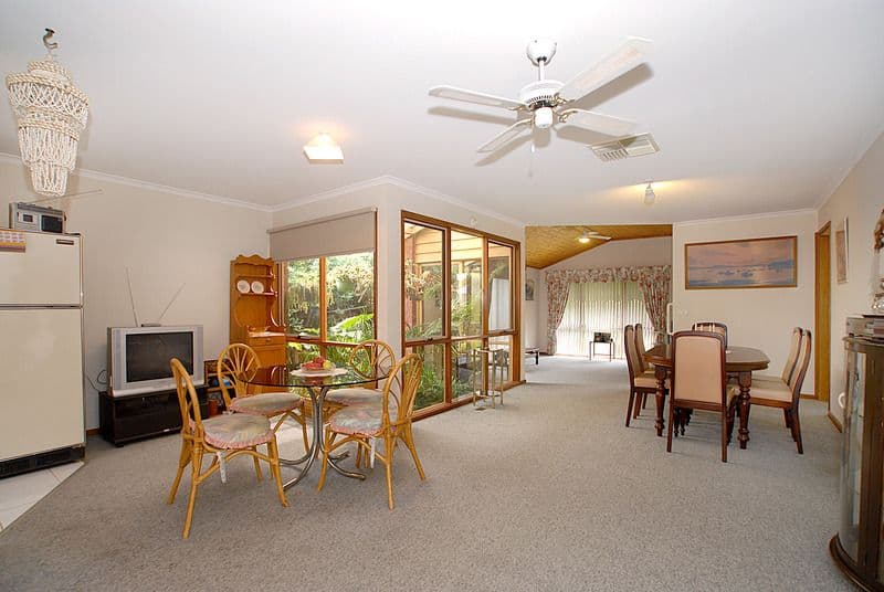 10 Narambi Close, FERNTREE GULLY VIC 3156, Ferntree Gully - Thumbnail 3