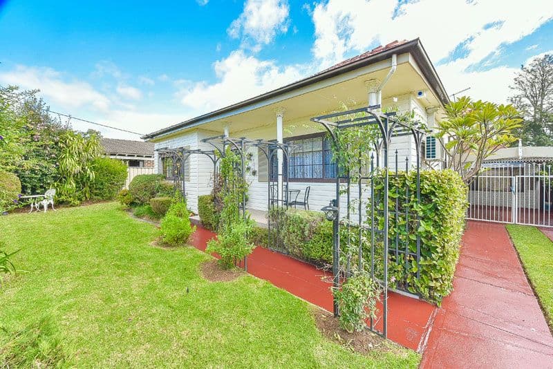 7 Blue Gum Avenue, Ingleburn NSW 2565, Ingleburn - Thumbnail 2