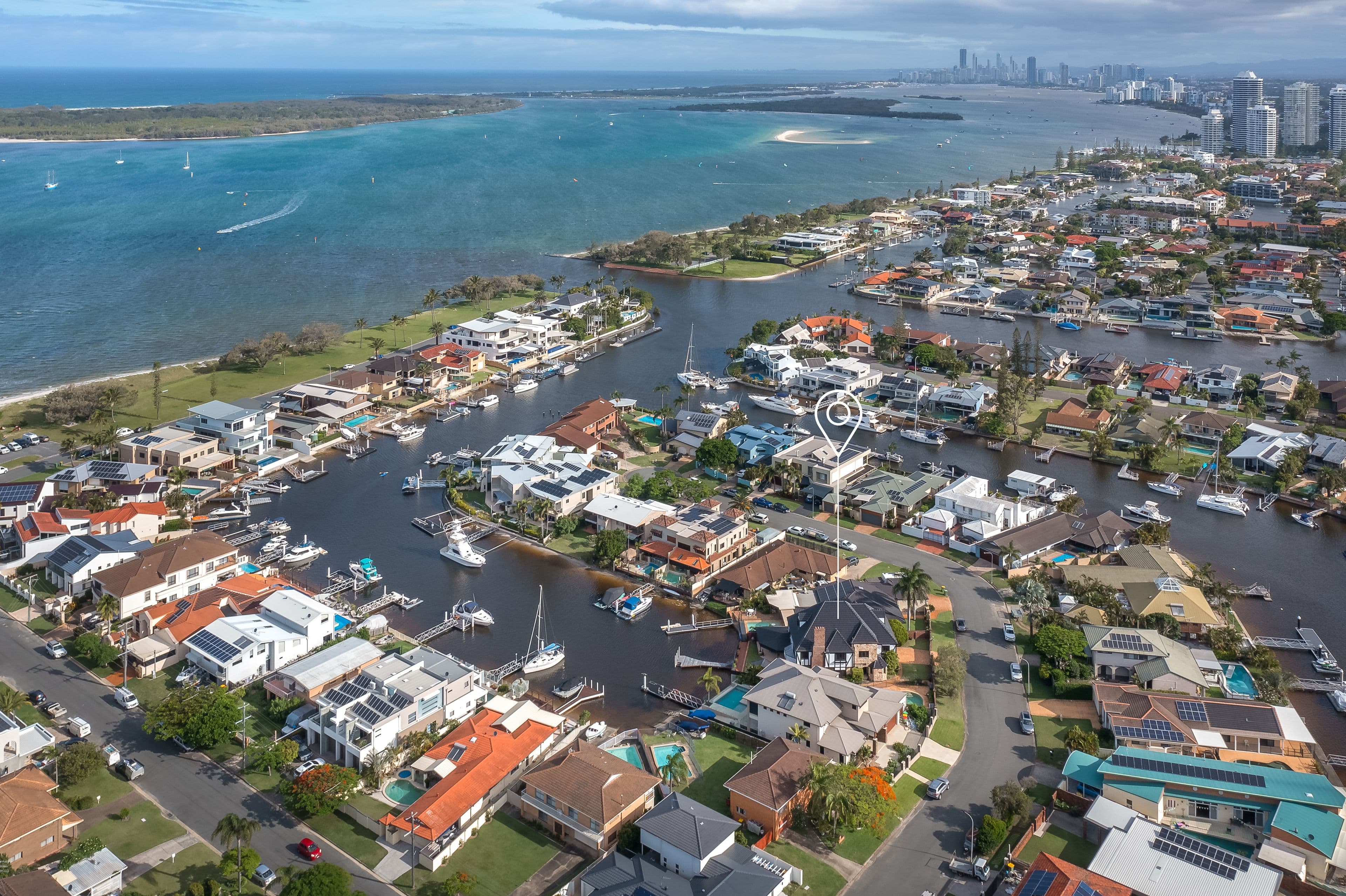 15 Huon Crescent, Runaway Bay QLD 4216, Runaway Bay - Thumbnail 4