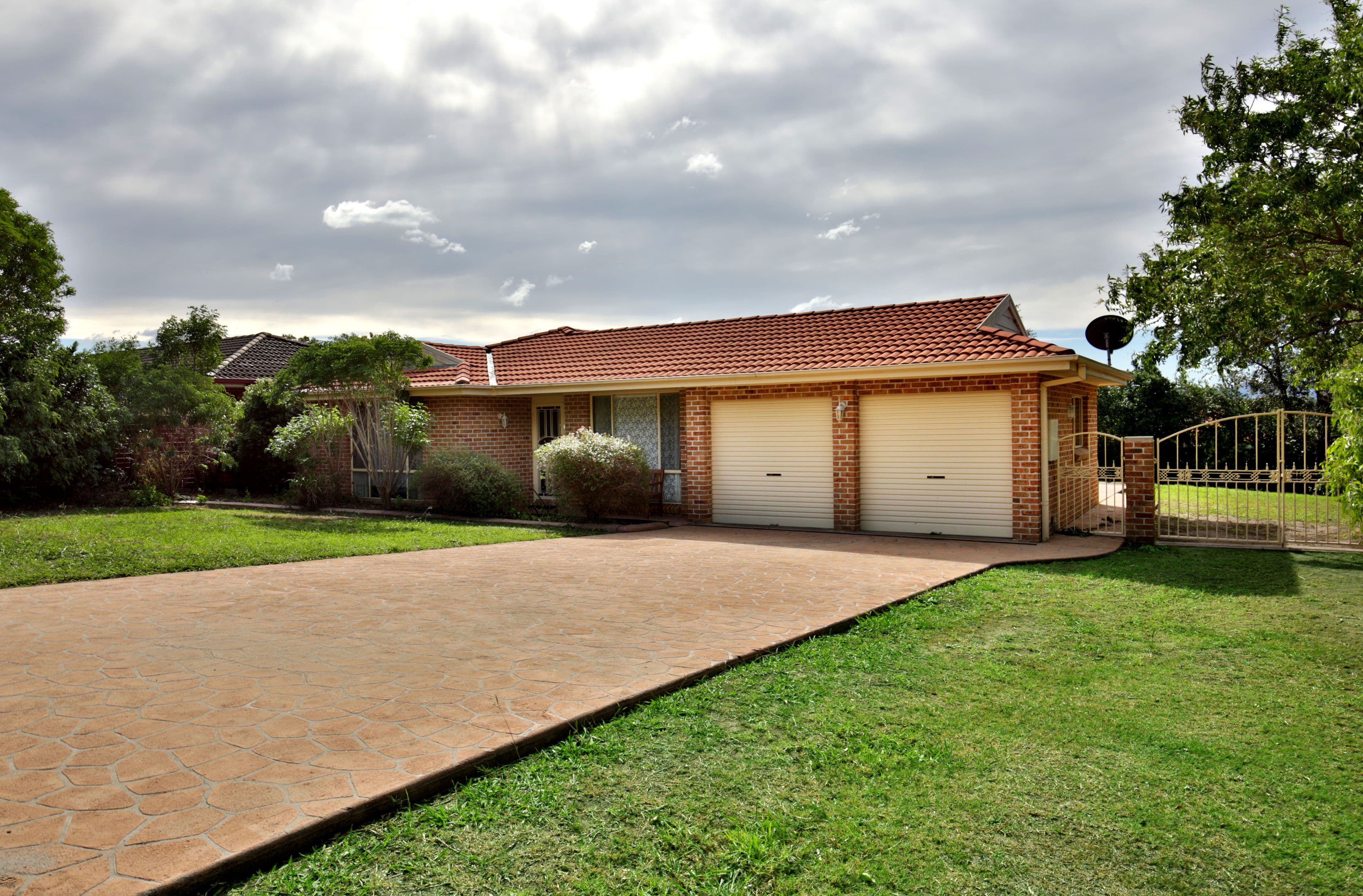 28 Illawarra Circuit, Worrigee - Thumbnail 2