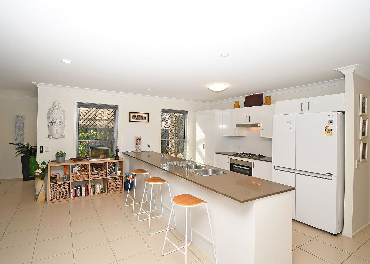 8 Wentworth Avenue, Urraween QLD 4655, Urraween - Thumbnail 7