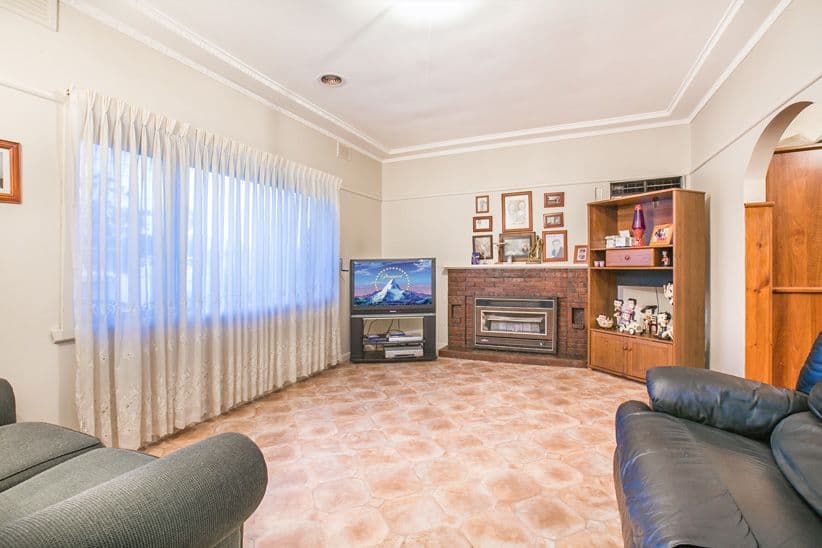 43 Allenby Avenue, Reservoir VIC 3073, Reservoir - Thumbnail 3
