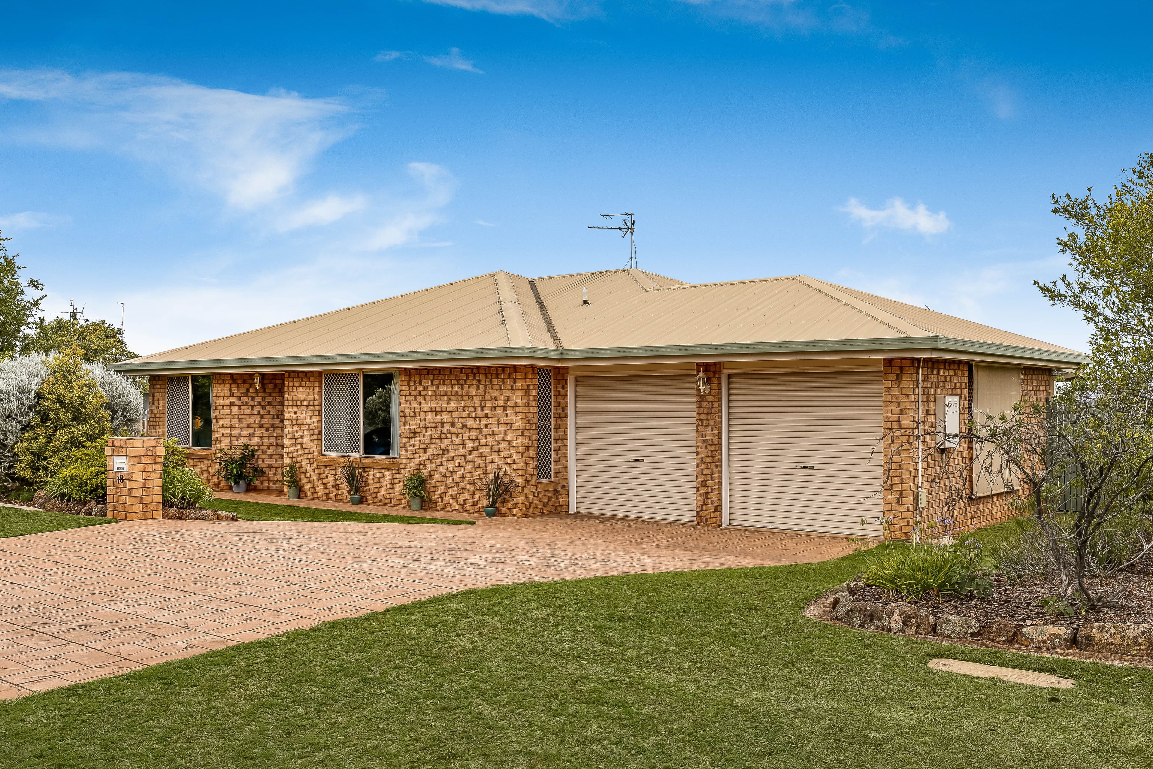18 Catalina Drive, Wilsonton QLD 4350, Wilsonton - Thumbnail 2