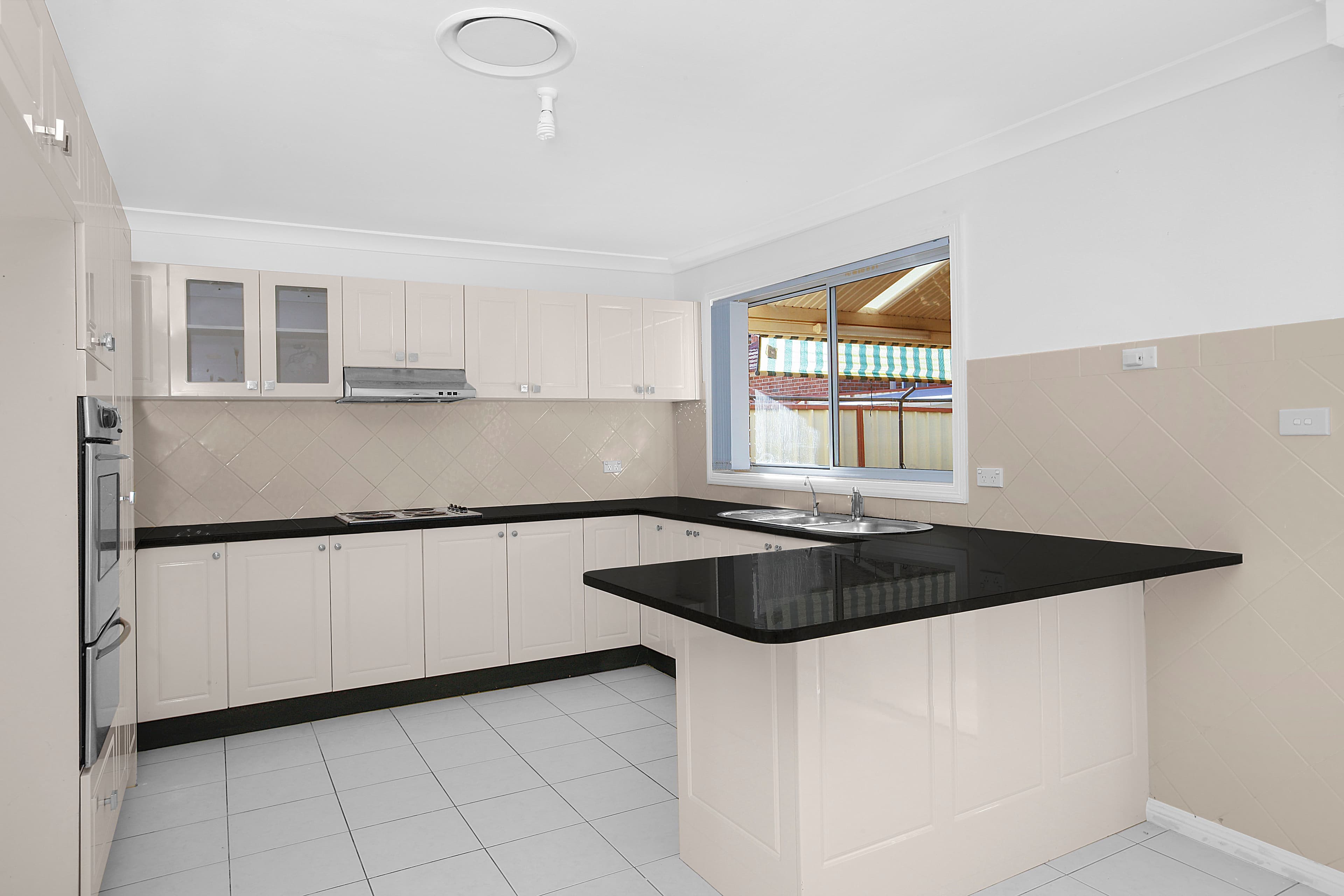 26 St Georges Crescent, Cecil Hills - Thumbnail 2