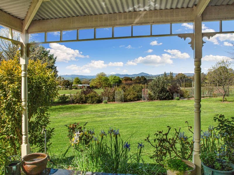 41 Ogilvies Road, Mansfield VIC 3722, Mansfield - Thumbnail 2