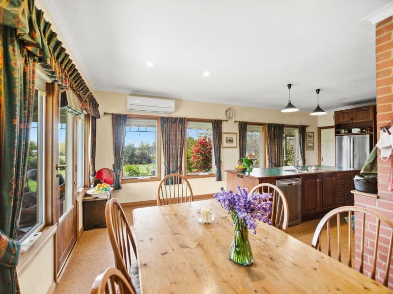 41 Ogilvies Road, Mansfield VIC 3722, Mansfield - Thumbnail 5