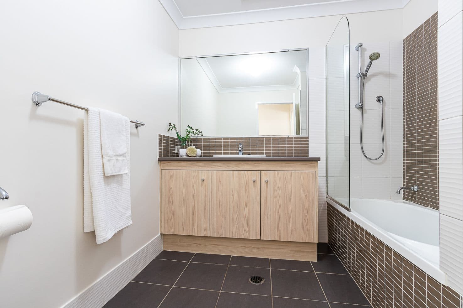 18 Stockwhip Place, Sumner QLD 4074, Sumner - Thumbnail 7