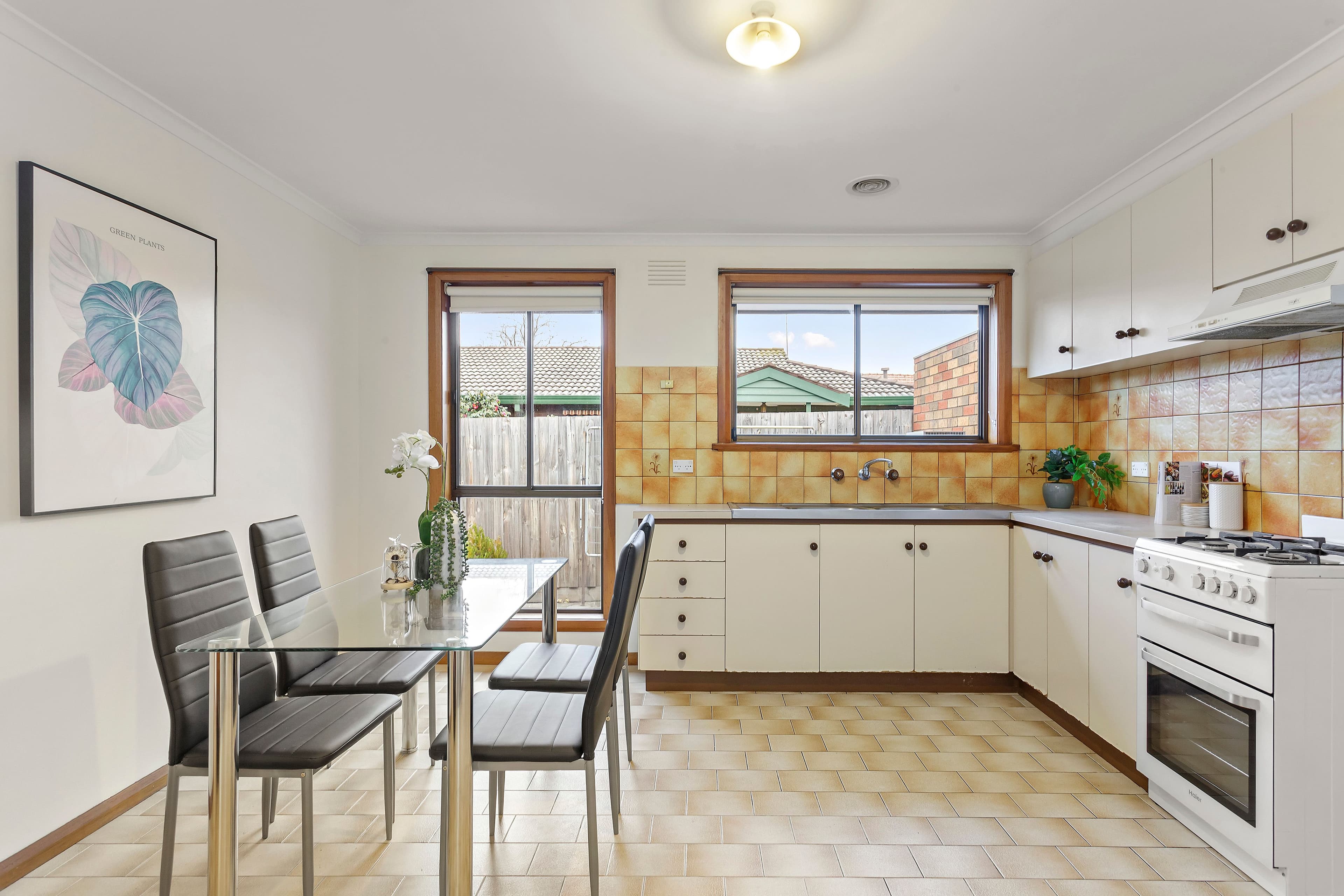 24 Golf Links Avenue, Oakleigh VIC 3166, Oakleigh - Thumbnail 3