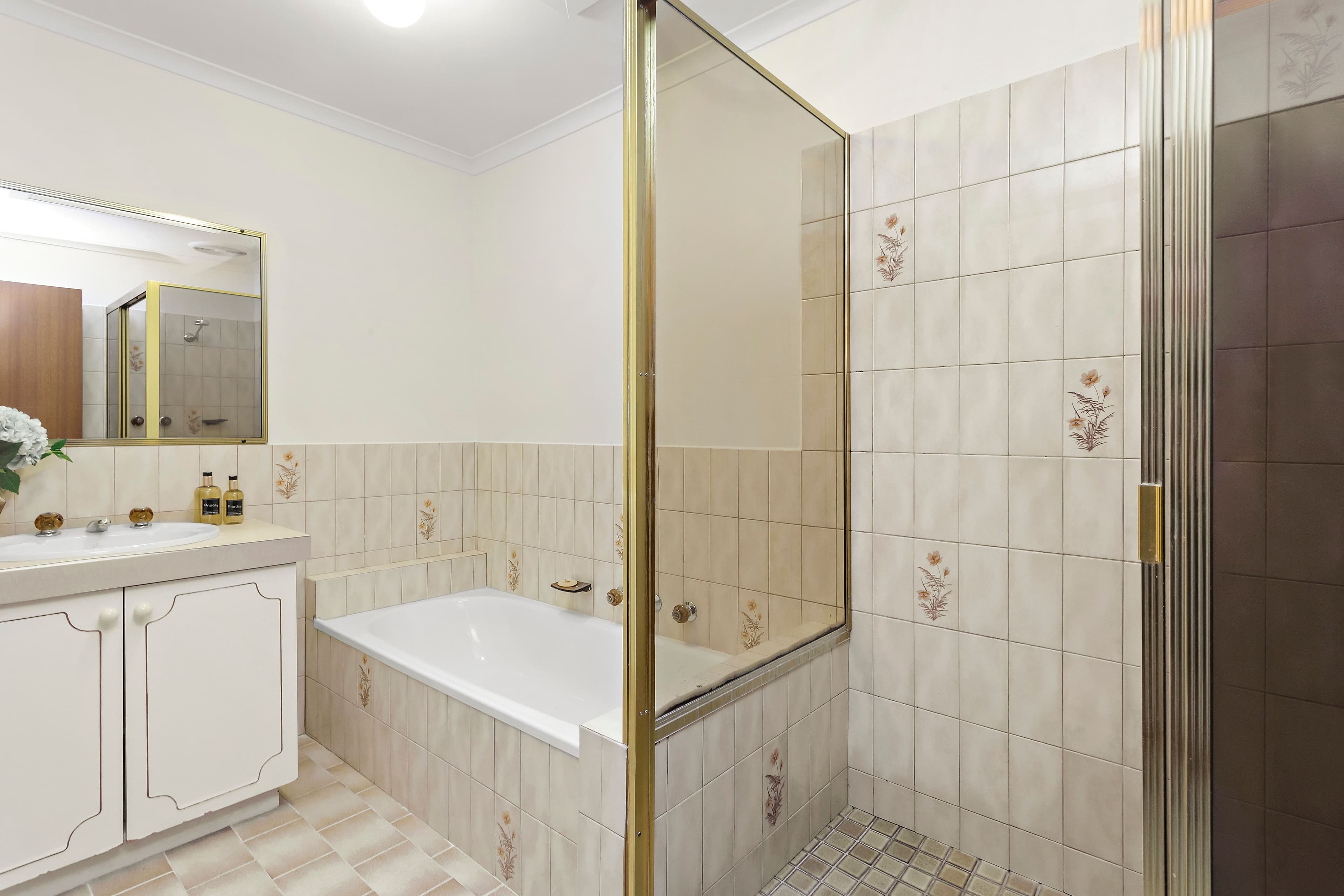 24 Golf Links Avenue, Oakleigh VIC 3166, Oakleigh - Thumbnail 7
