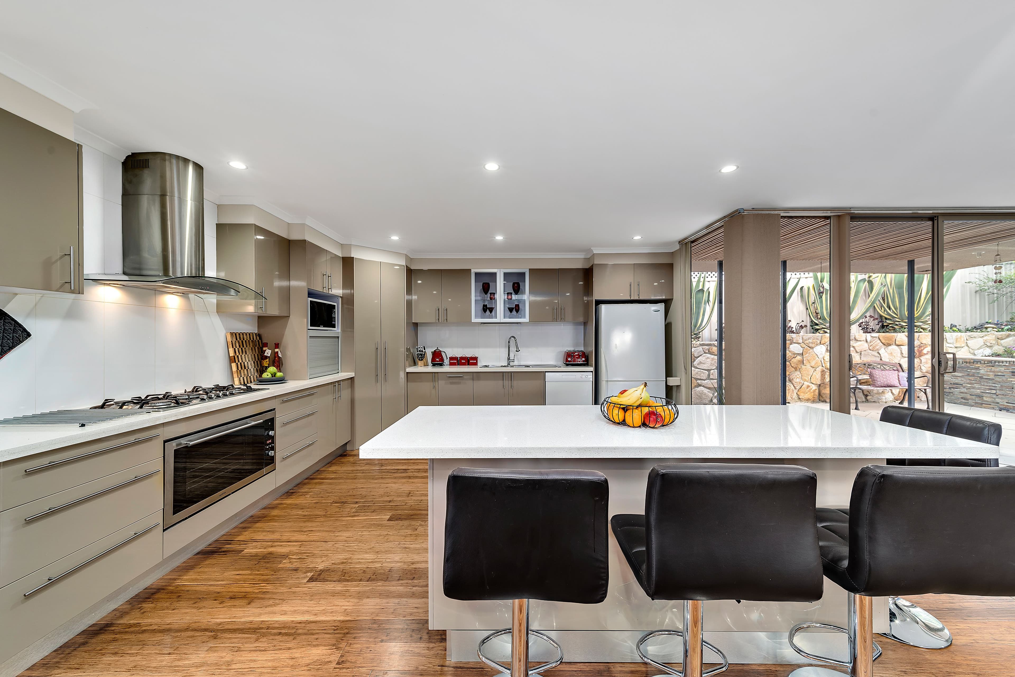 16 Lambrigg Street, Farrer ACT 2607, Farrer - Thumbnail 4