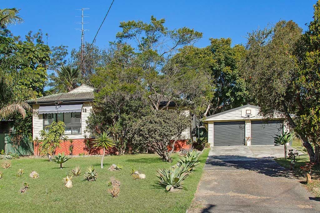 18 Southampton Avenue, Buttaba NSW 2283, Buttaba - Thumbnail 2