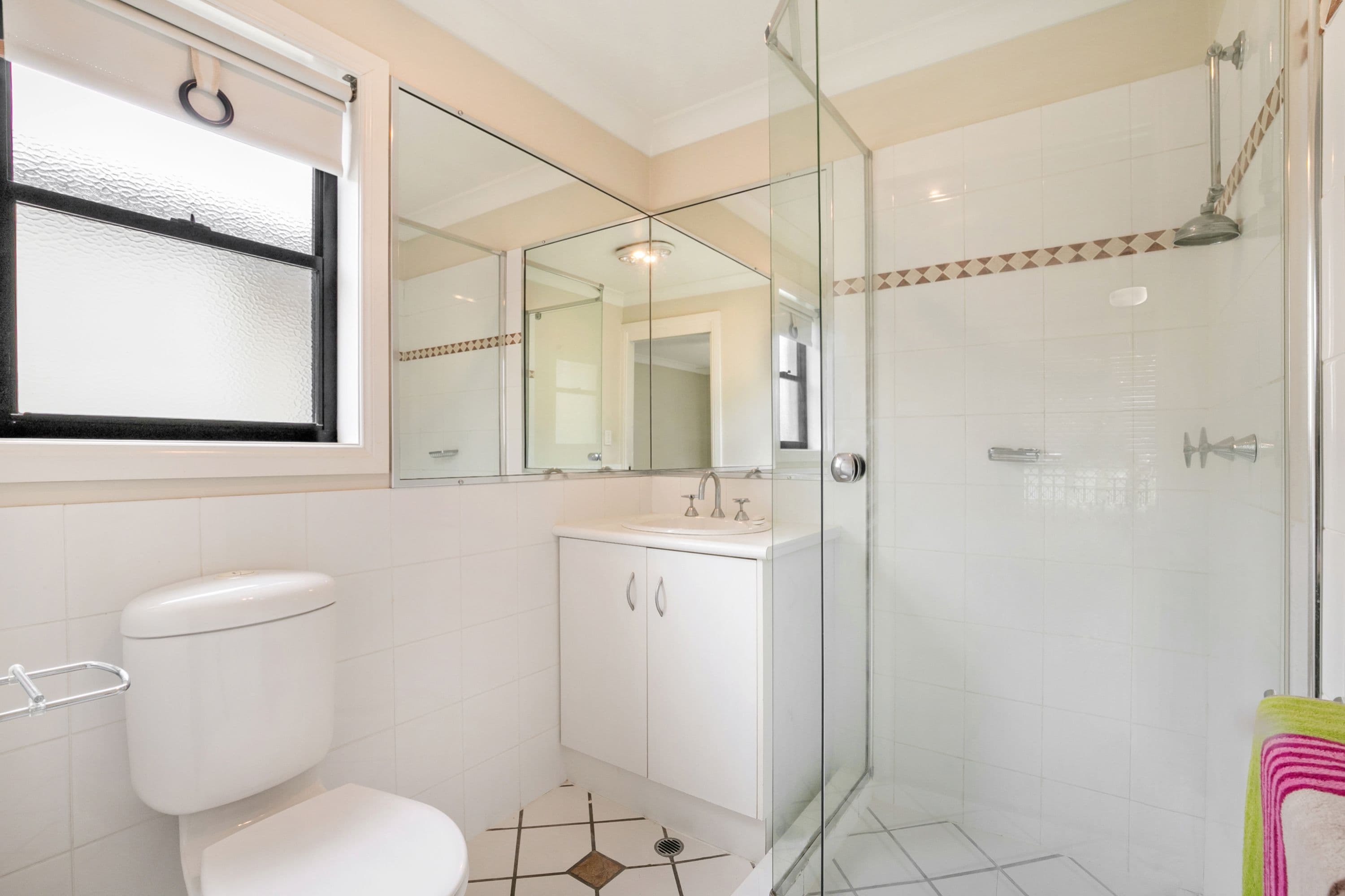 3 Isles Road, Indooroopilly QLD 4068, Indooroopilly - Thumbnail 7
