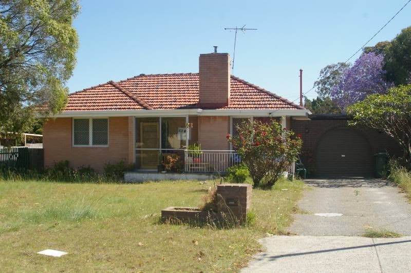 23 Wisborough Crescent, BALGA WA 6061, Balga - Thumbnail 2