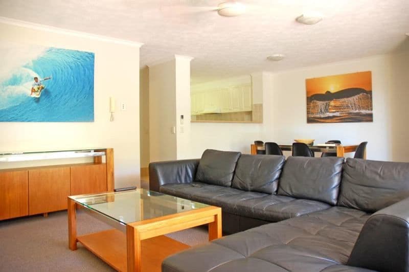 16 Djerral Avenue, Burleigh Heads QLD 4220, Burleigh Heads - Thumbnail 3