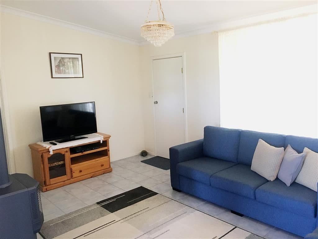 25 Broughton Street, Tumut - Thumbnail 4