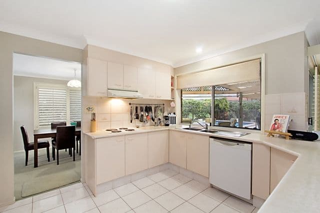 22 Tattler Way, BURLEIGH WATERS QLD 4220, Burleigh Waters - Thumbnail 3