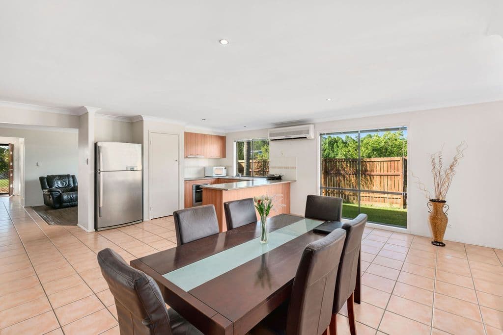 2 Tawanga Close, Pacific Pines QLD 4211, Pacific Pines - Thumbnail 2