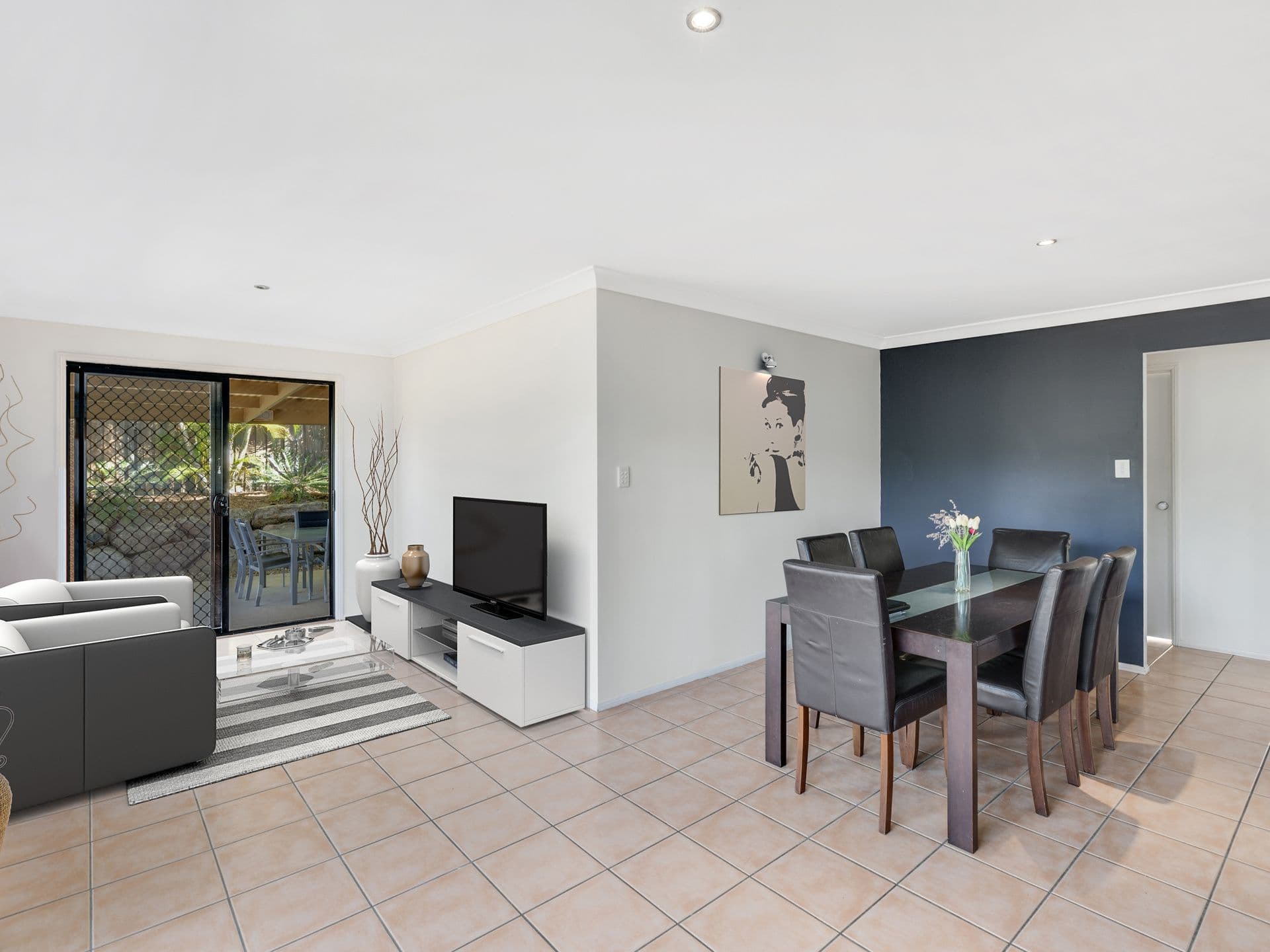 2 Tawanga Close, Pacific Pines QLD 4211, Pacific Pines - Thumbnail 5
