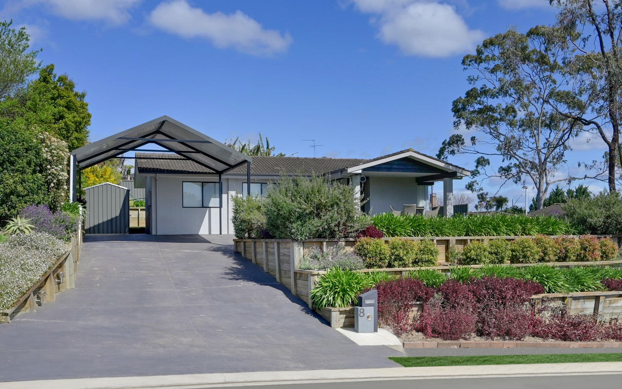 8 Lawn Avenue, Bradbury NSW 2560, Bradbury - Image 1
