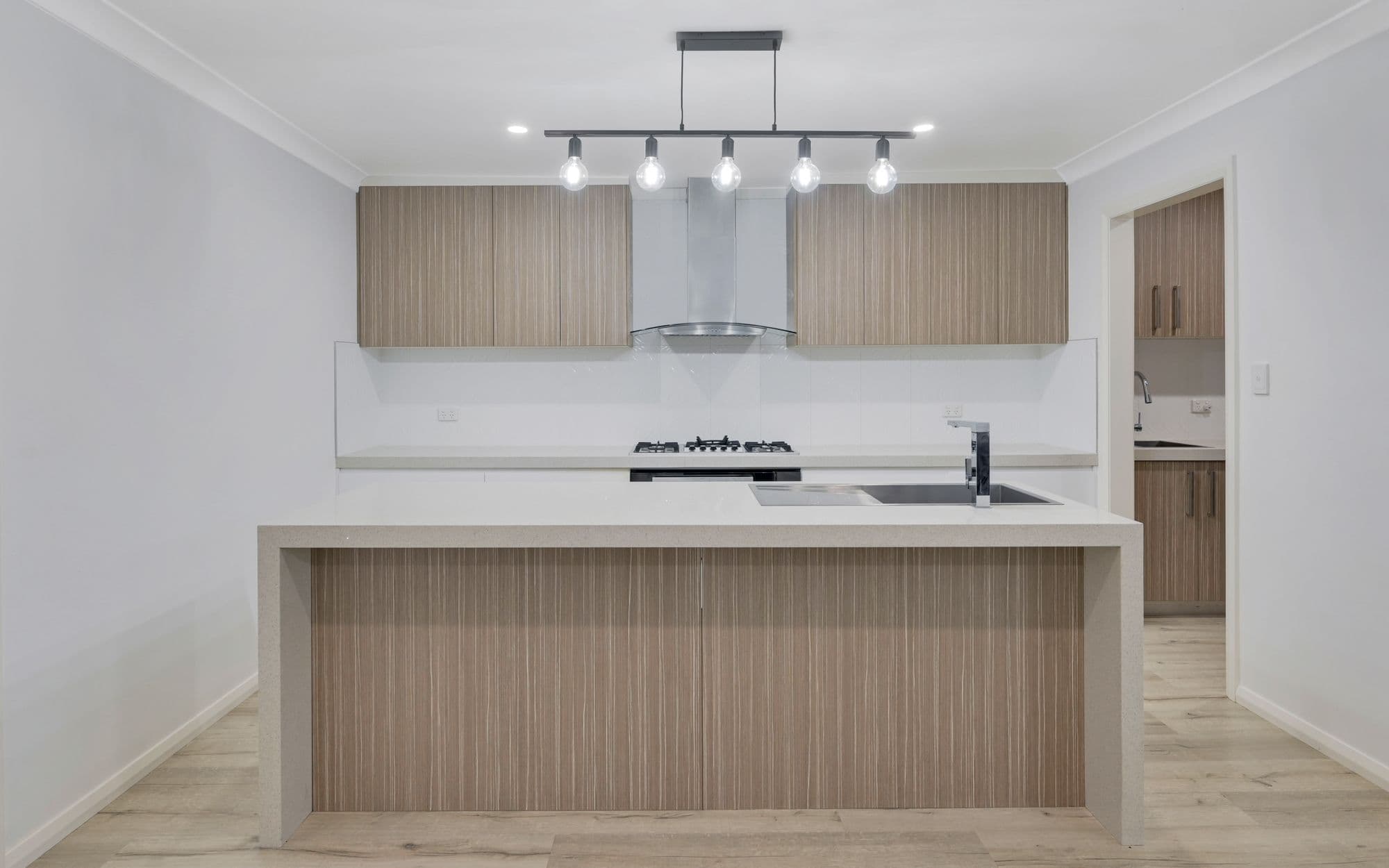 8 Lawn Avenue, Bradbury NSW 2560, Bradbury - Thumbnail 4