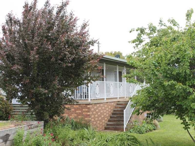 2 Townsend Street, Tumbarumba - Image 1