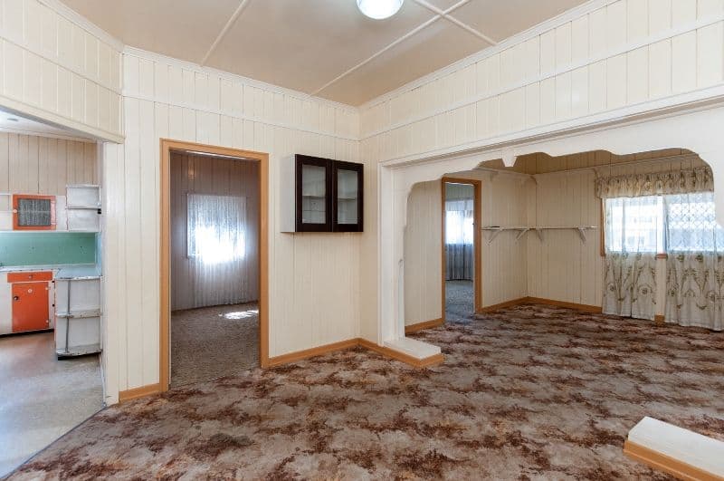 49 Stafford Street, BOOVAL QLD 4304, Booval - Thumbnail 2