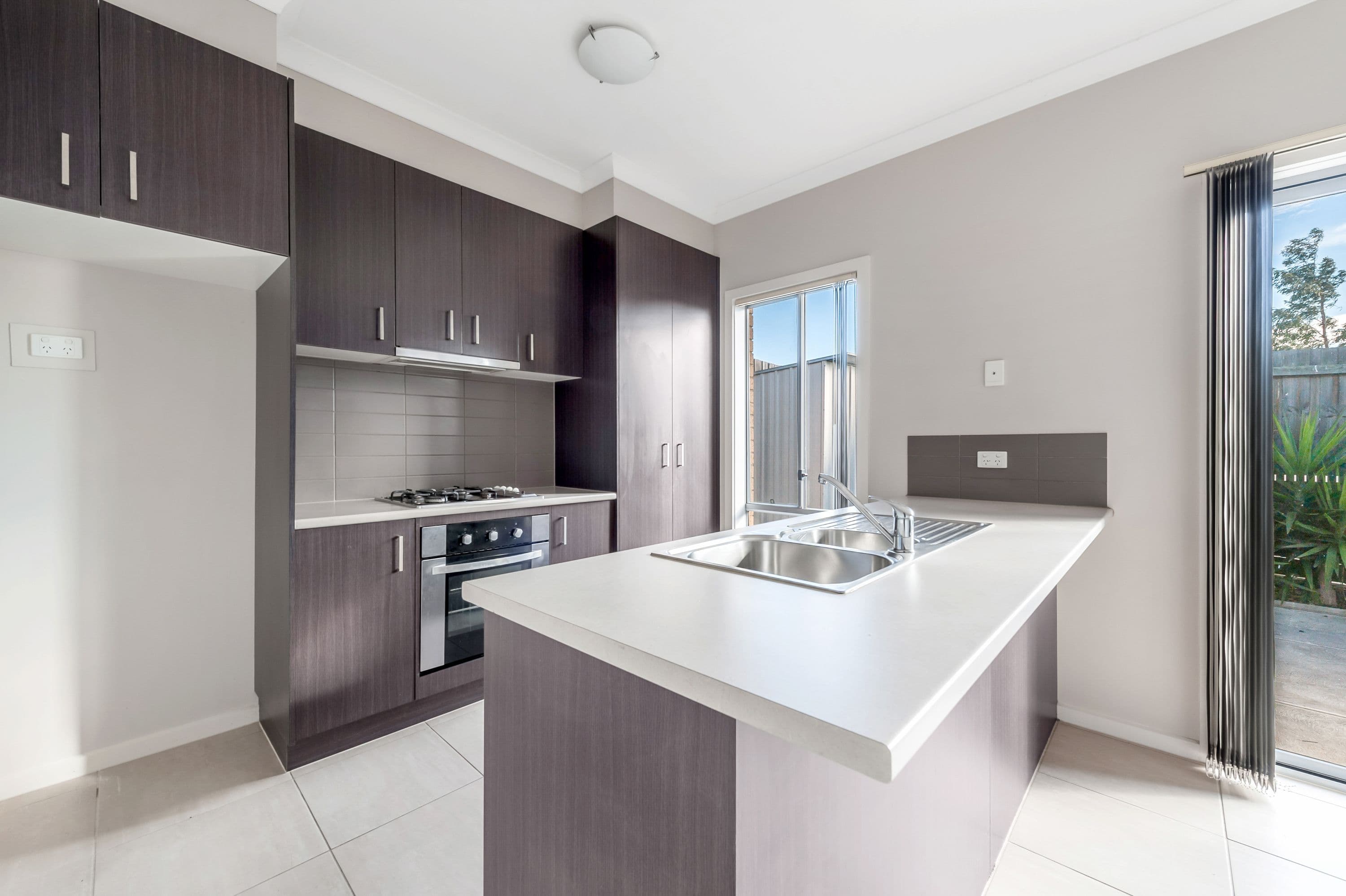9 Leveque Loop, Craigieburn VIC 3064, Craigieburn - Thumbnail 2