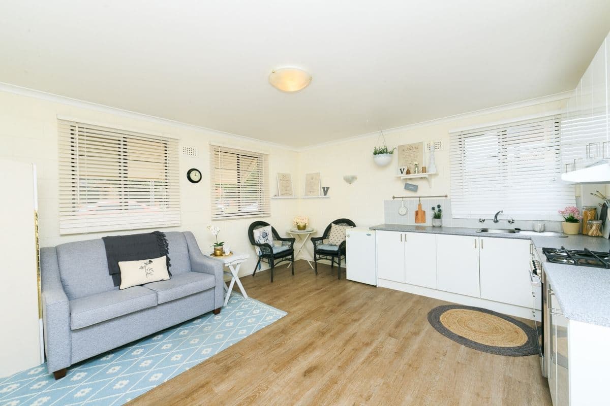 10 Arthur Street, Crestwood NSW 2620, Crestwood - Thumbnail 2