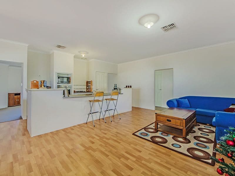 106 Kendall Boulevard, BALDIVIS WA 6171, Baldivis - Thumbnail 3