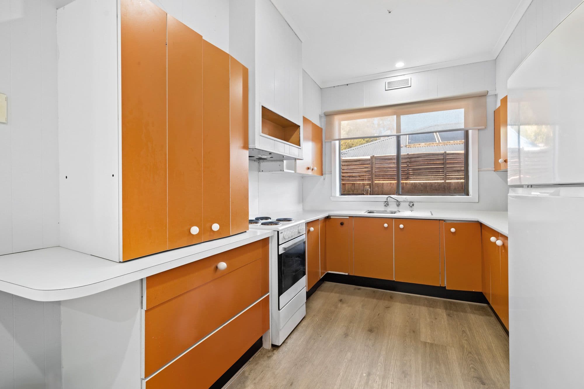 114 Greaves Street North, Werribee VIC 3030, Werribee - Thumbnail 5