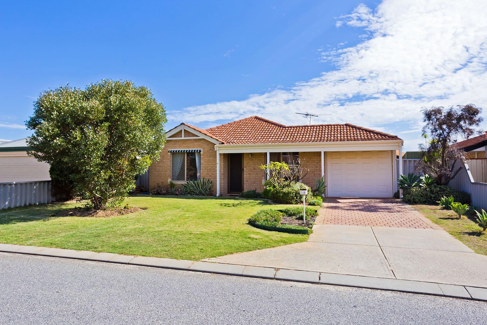 15 Peran Street, Bennett Springs WA 6063, Bennett Springs - Image 1
